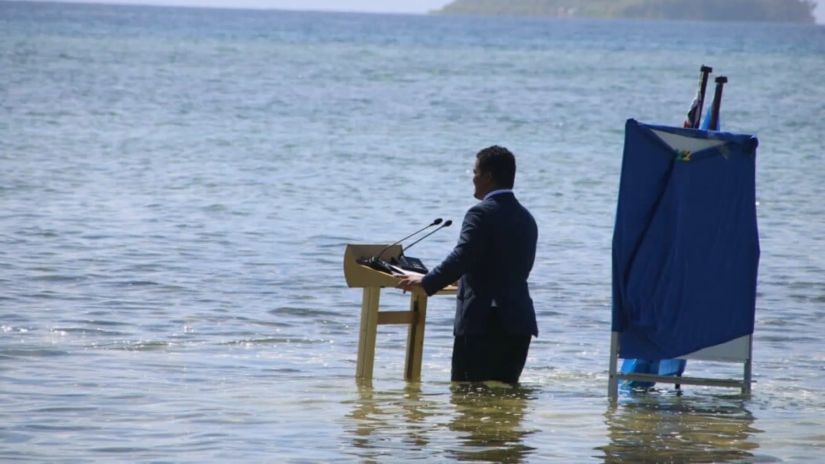 ტუვალუს საგარეო საქმეთა
მინისტრი საიმონ კოფე