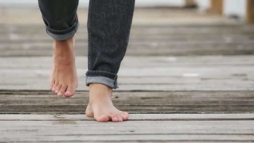 ფეხშიშველი სიარული