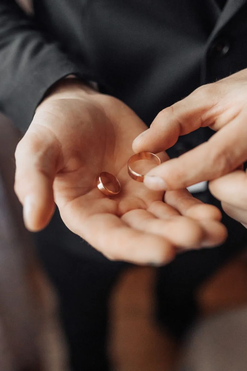 რატომ უნდა ატაროთ
საქორწინო ბეჭედი