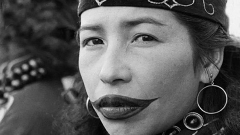 აინუს ტომი